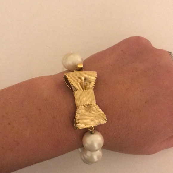 Kate spade pearl bow bracelet - Picture 3 of 3
